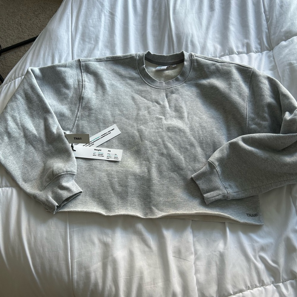 NWT Aritzia tna cropped sweatshirt cozy fleece